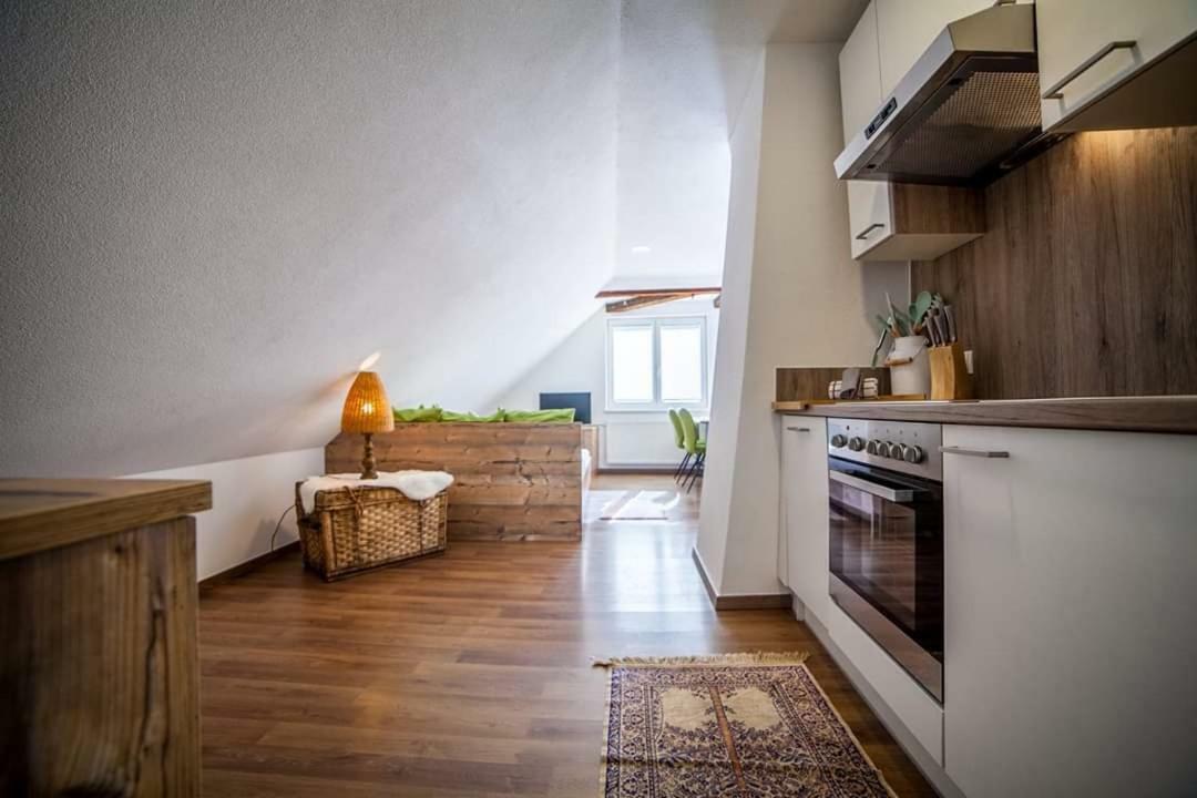 Ferienwohnung Bei Cooldog Imst Exterior foto
